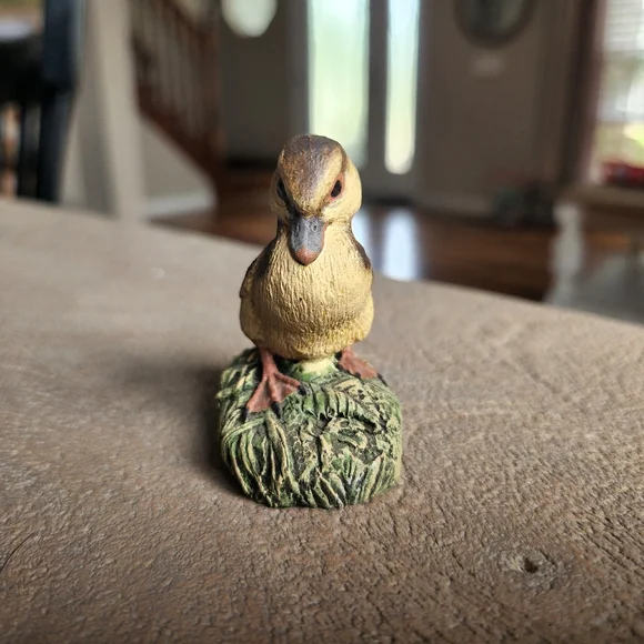 1978 Mallard Duckling Figurine by Herman L. Deaton – Bronze Menagerie Creative - Picture 3 of 8